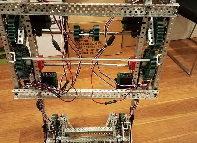 27951504_895903583924016_1004757402_o.jpg