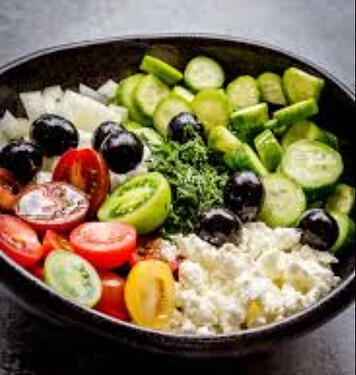 greek salad bowl