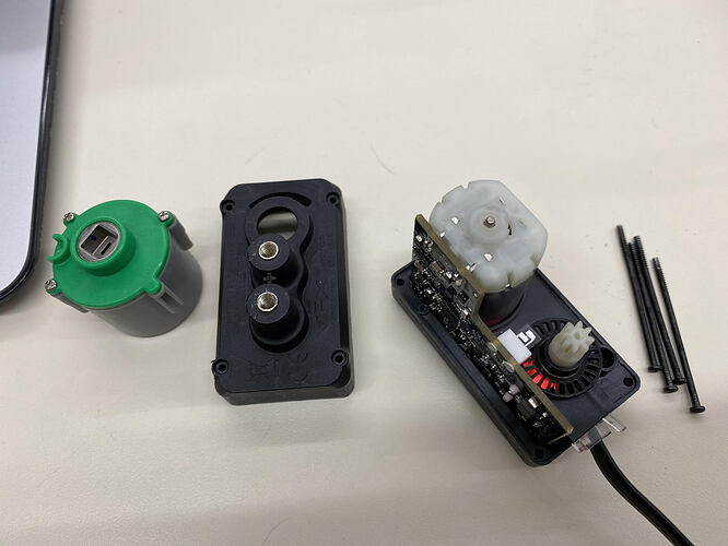Inside V5 Motor